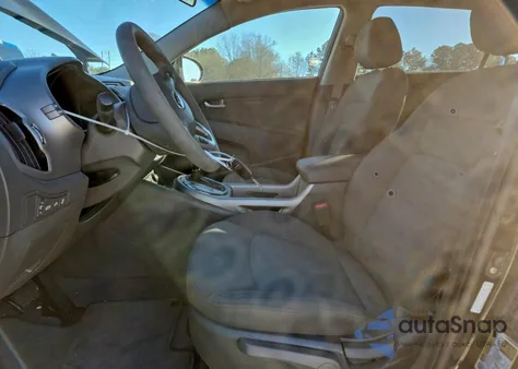 2016 Kia Sportage Lx z USA, uszkodzony, nr VIN KNDPB3AC6G7869500